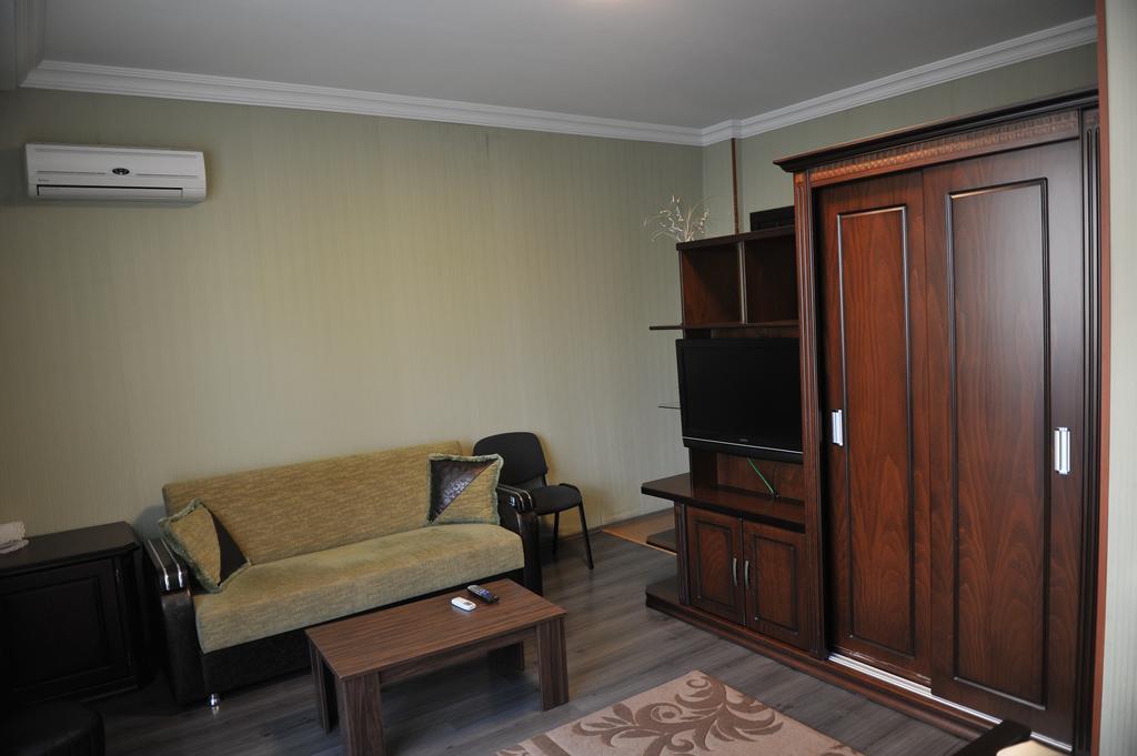 Hotel Brighton Batumi Exterior foto