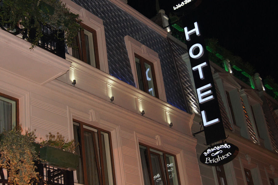 Hotel Brighton Batumi Exterior foto
